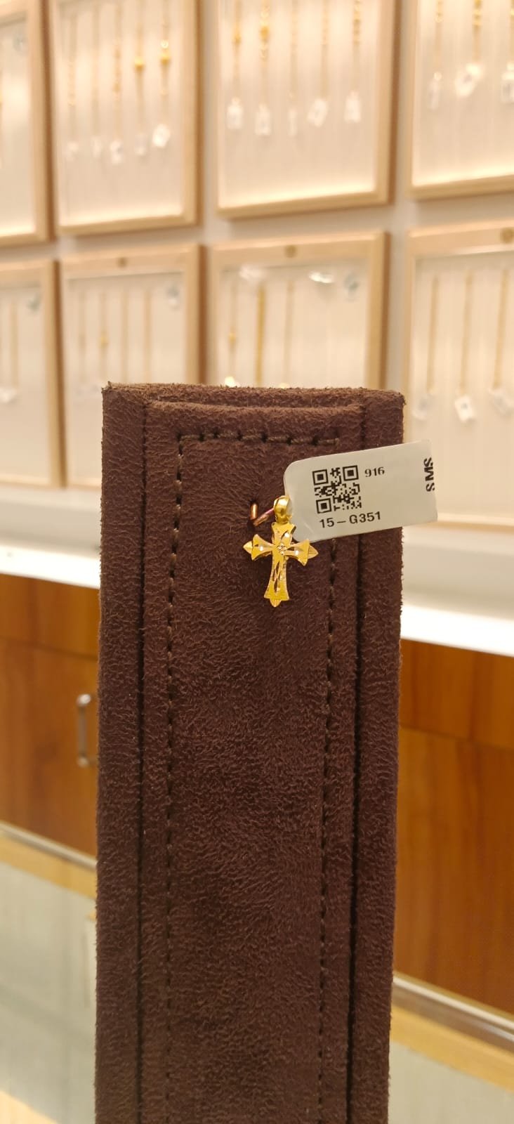 Cross Dollar